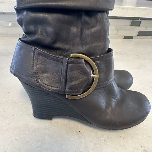 Union Bay Scrunch Buckle Women’s Knee High Wedge Boots size 6.5 - Picture 4 of 7